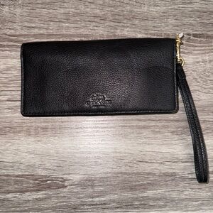 Coach Pebbled Leather Bi-Fold Slim Wallet – Black | Style F53767